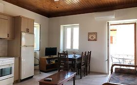 Mythos Suites-Aphrodite Apartment